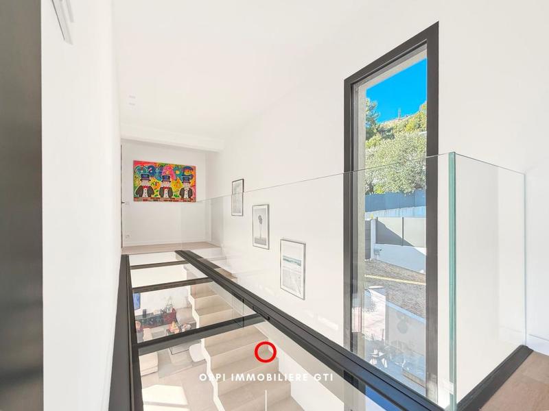 Villa - 187 m² - 4 pièces