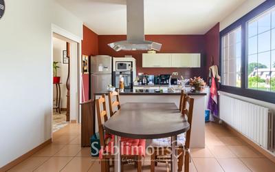 Maison traditionnelle - 157 m² - 6 pièces