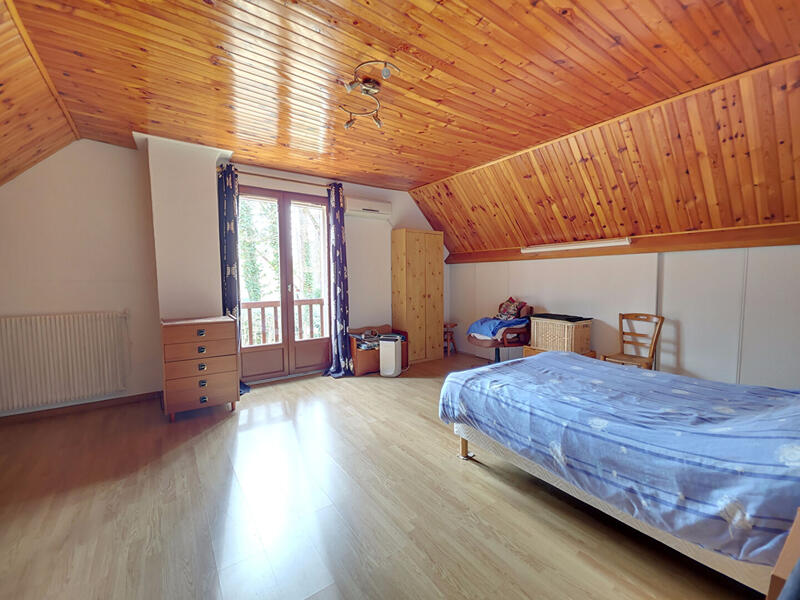 Maison - 165 m² - 7 pièces