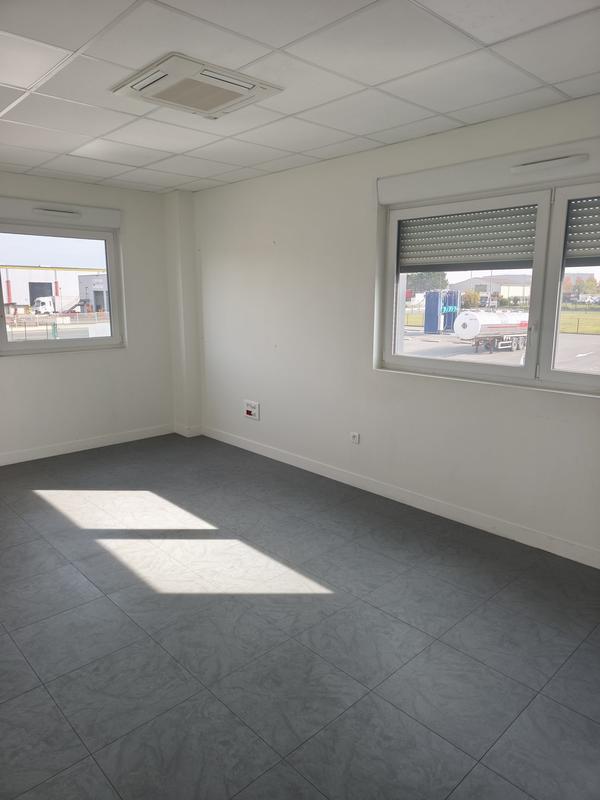 Bureau - 305 m²