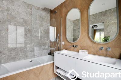 Appartement - 103 m² - 2 pièces