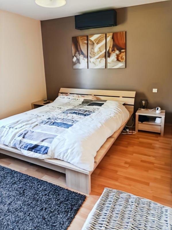 Maison - 184 m² - 7 pièces