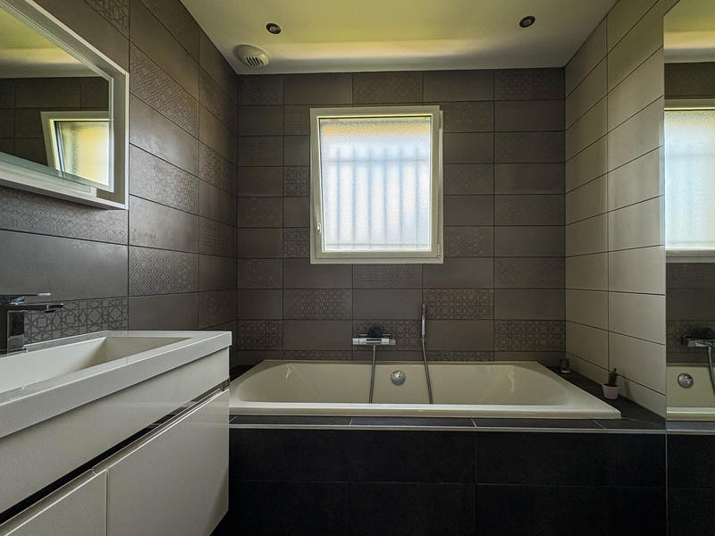 Maison - 103 m² - 5 pièces