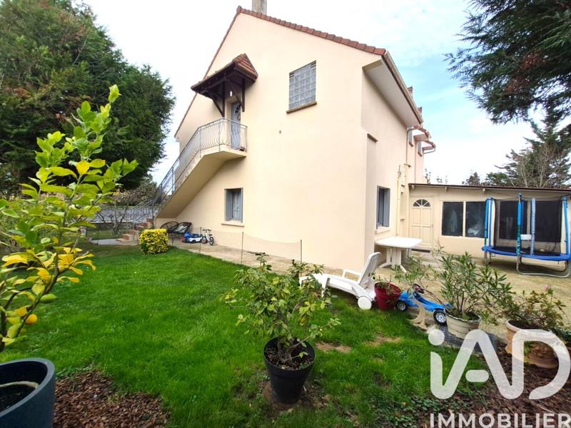 Maison - 175 m² - 8 pièces