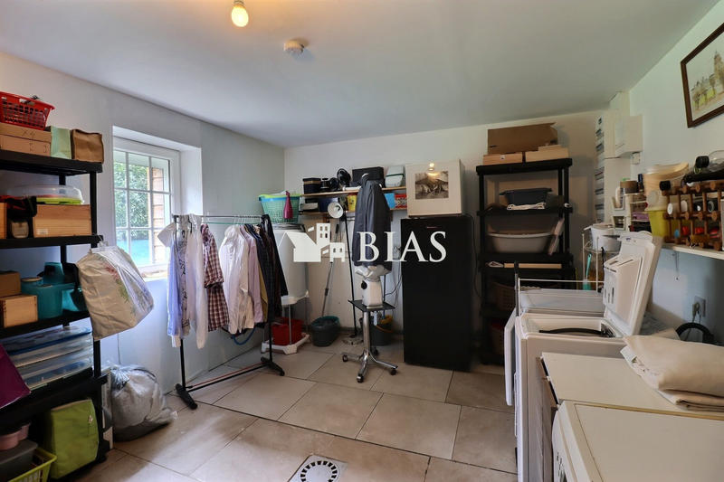 Maison - 363 m² - 10 pièces