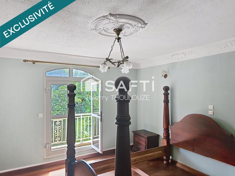 Maison - 225 m² - 7 pièces