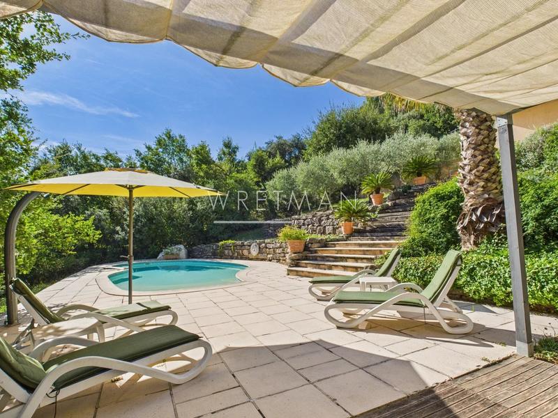 Villa - 176 m² - 6 pièces