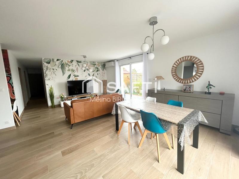 Maison - 100 m² - 4 pièces