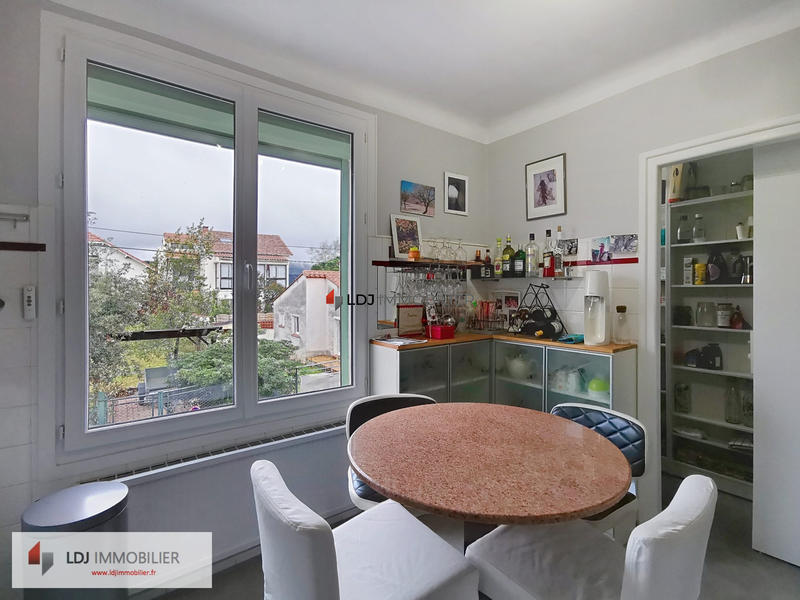 Maison - 186 m² - 7 pièces