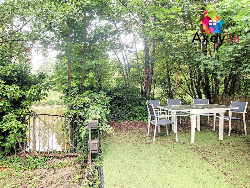 Maison - 200 m² - 7 pièces