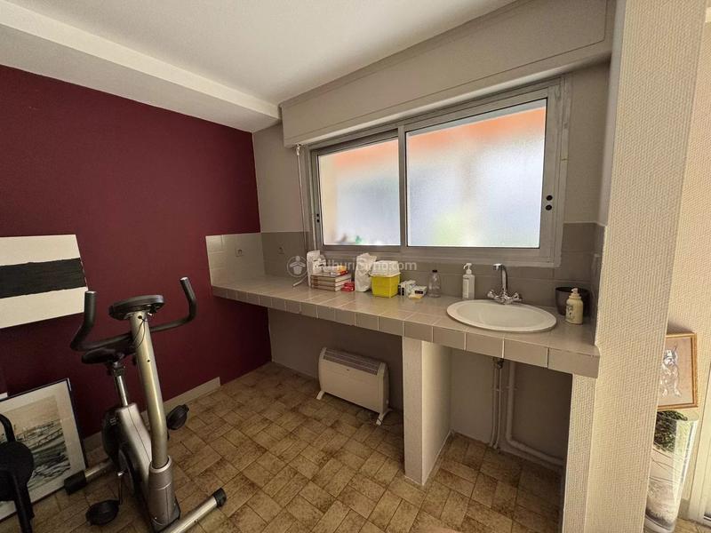 Maison - 200 m² - 8 pièces