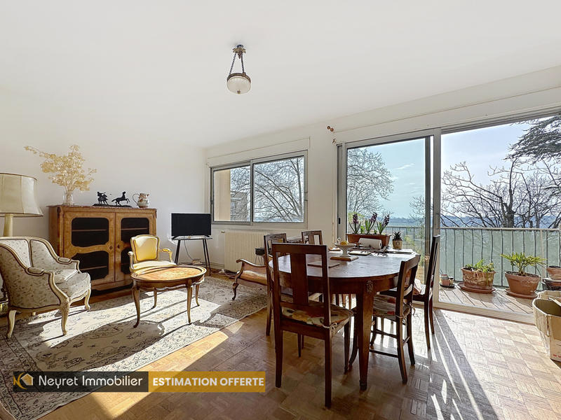 Appartement - 88 m² - 4 pièces