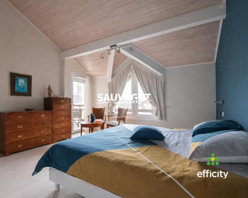 Duplex - 138 m² - 5 pièces