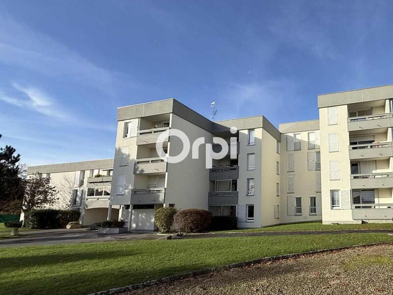 Appartement - 90 m² - 3 pièces