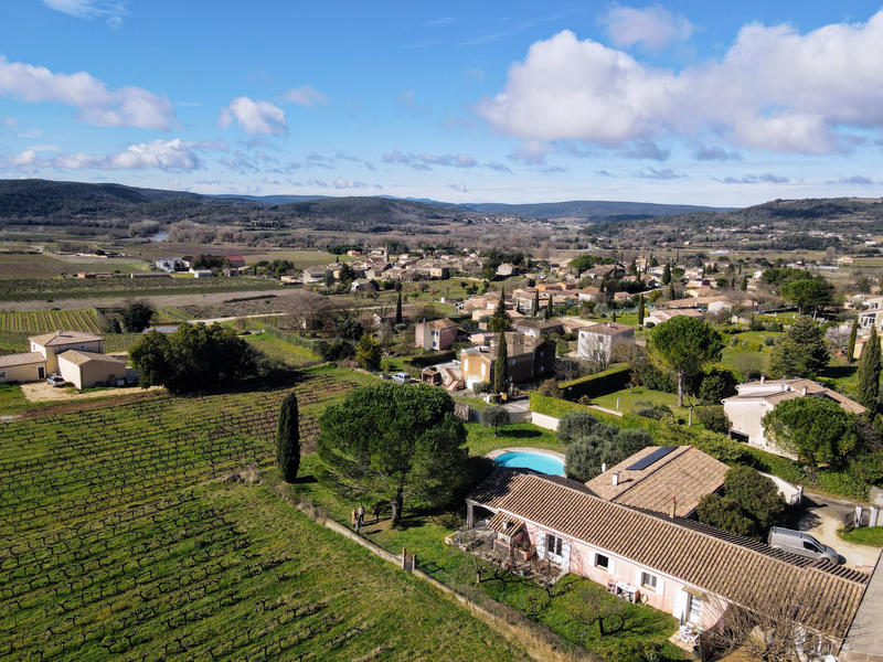 Villa - 228 m² - 9 pièces