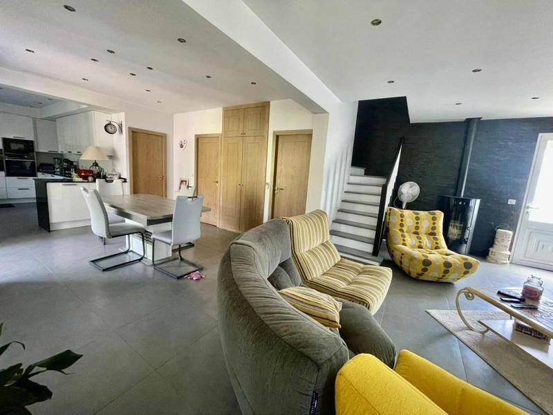 Maison - 130 m² - 5 pièces