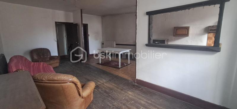 Maison - 180 m² - 5 pièces