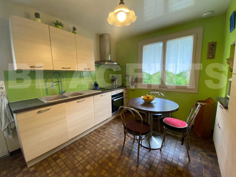 Pavillon - 172 m² - 8 pièces