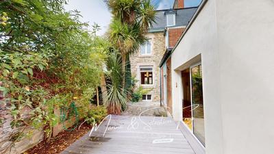 Maison de maîtres - 182 m² - 6 pièces