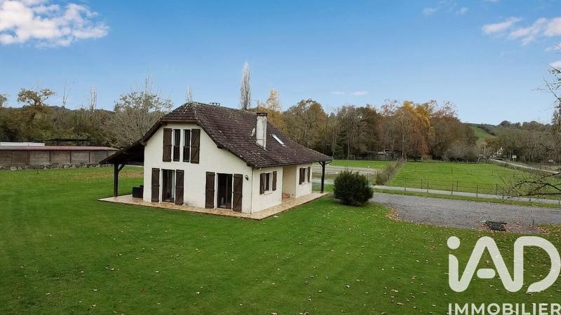 Maison - 136 m² - 5 pièces