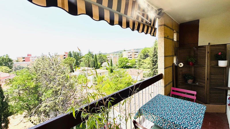 Appartement - 82 m² - 4 pièces