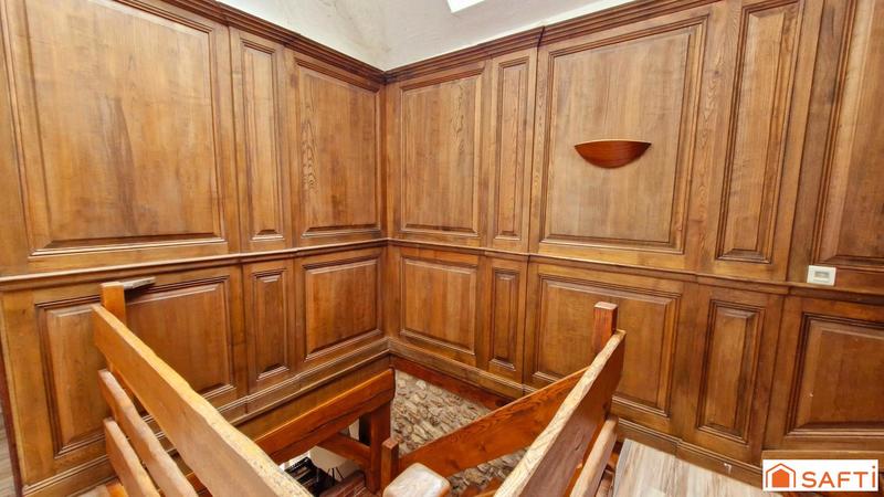 Maison - 200 m² - 7 pièces