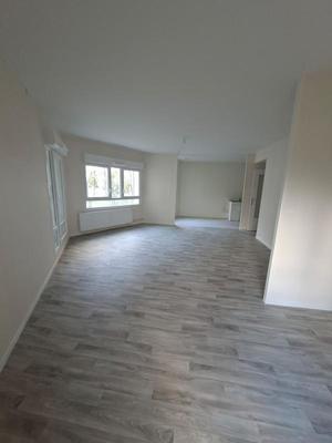 Appartement - 98 m² - 5 pièces