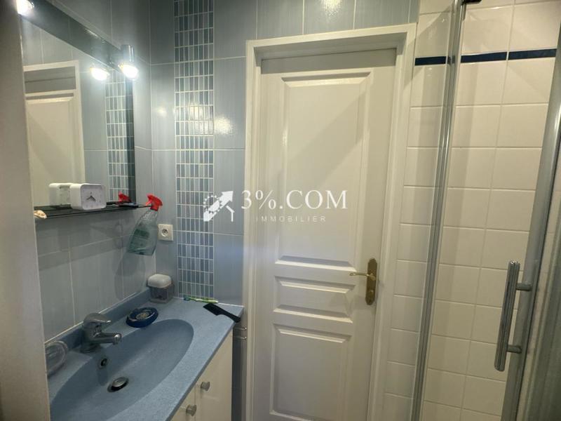 Pavillon - 140 m² - 8 pièces