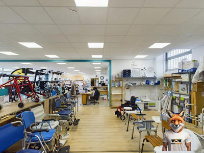 Local commercial - 393 m² - 4 pièces