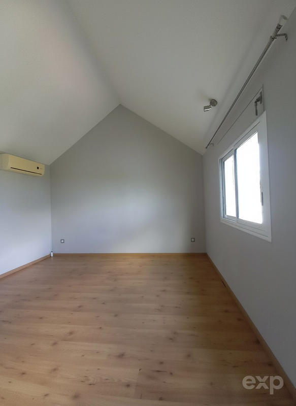 Villa - 181 m² - 4 pièces