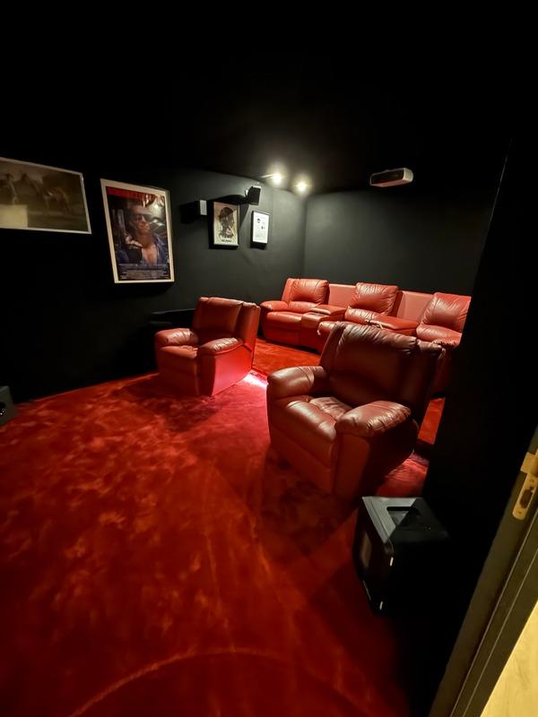 Maison - 253 m² - 11 pièces