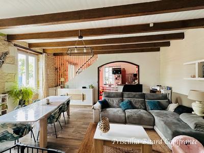 Maison de village - 141 m² - 5 pièces