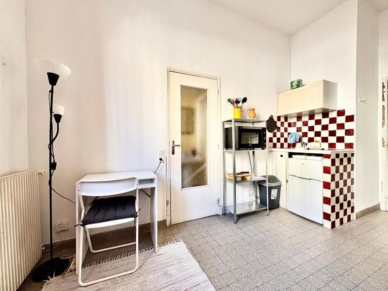 Studio - 14 m² - 1 pièce