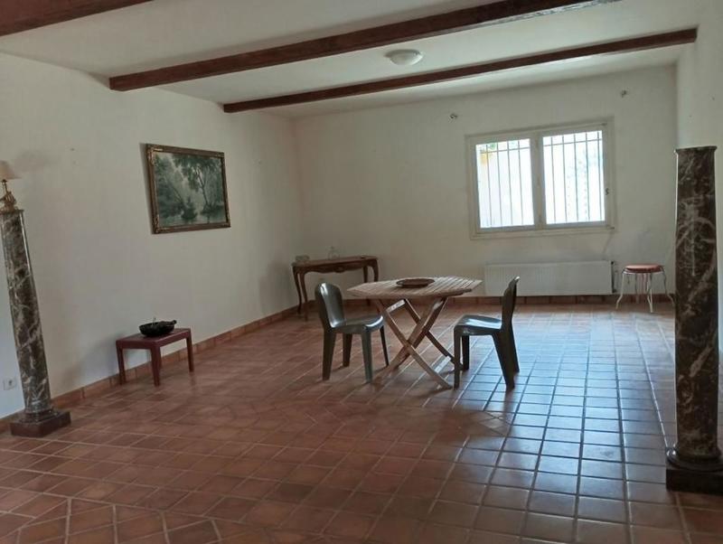 Mas - 438 m² - 14 pièces