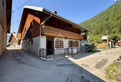 Châlet - 220 m² - 7 pièces