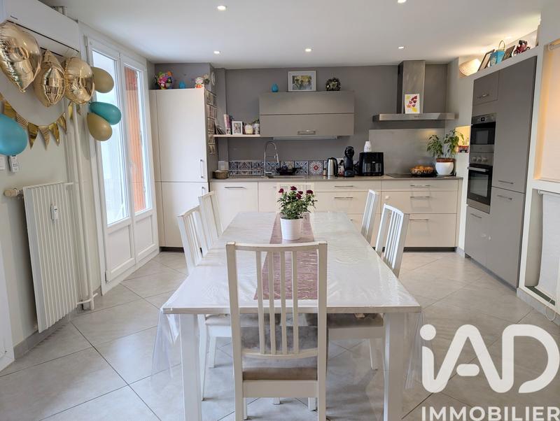 Appartement - 75 m² - 3 pièces