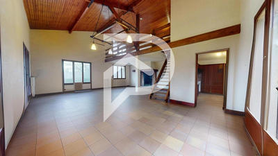 Maison - 339 m² - 12 pièces