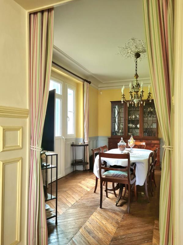 Maison - 283 m² - 11 pièces