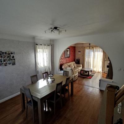 Maison - 120 m² - 5 pièces