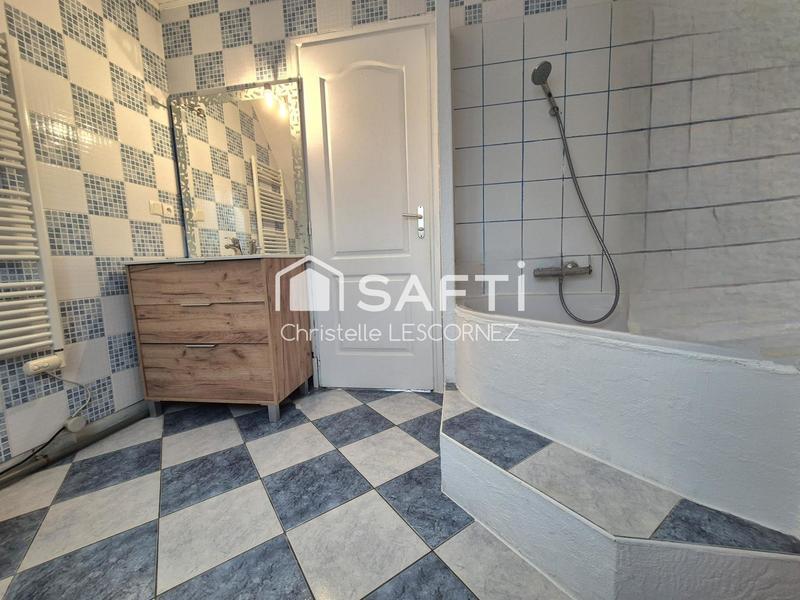 Maison - 227 m² - 6 pièces