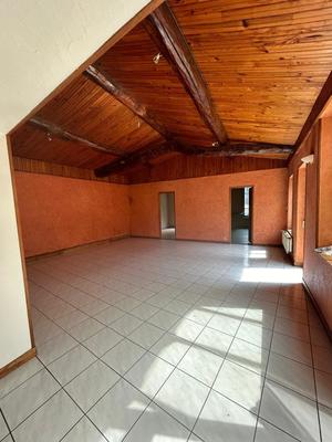 Appartement - 174 m² - 8 pièces