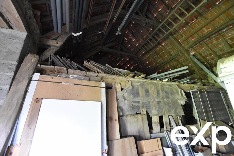 Maison - 326 m² - 3 pièces