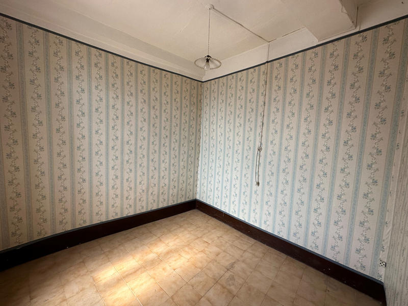 Maison - 245 m² - 11 pièces