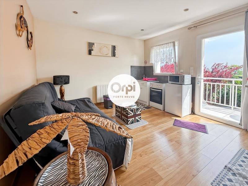 Maison - 472 m² - 10 pièces