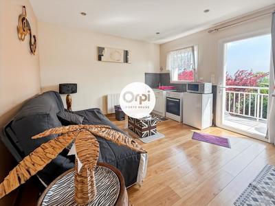 Maison - 472 m² - 10 pièces