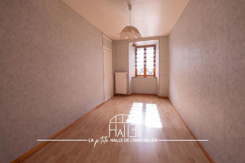 Maison - 210 m² - 6 pièces