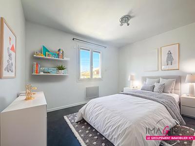 Appartement - 75 m² - 4 pièces