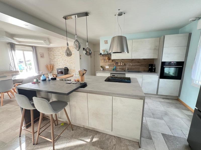 Maison - 165 m² - 6 pièces