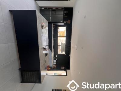 Chambre - 13 m² - 1 pièce