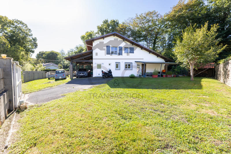 Maison - 159 m² - 6 pièces